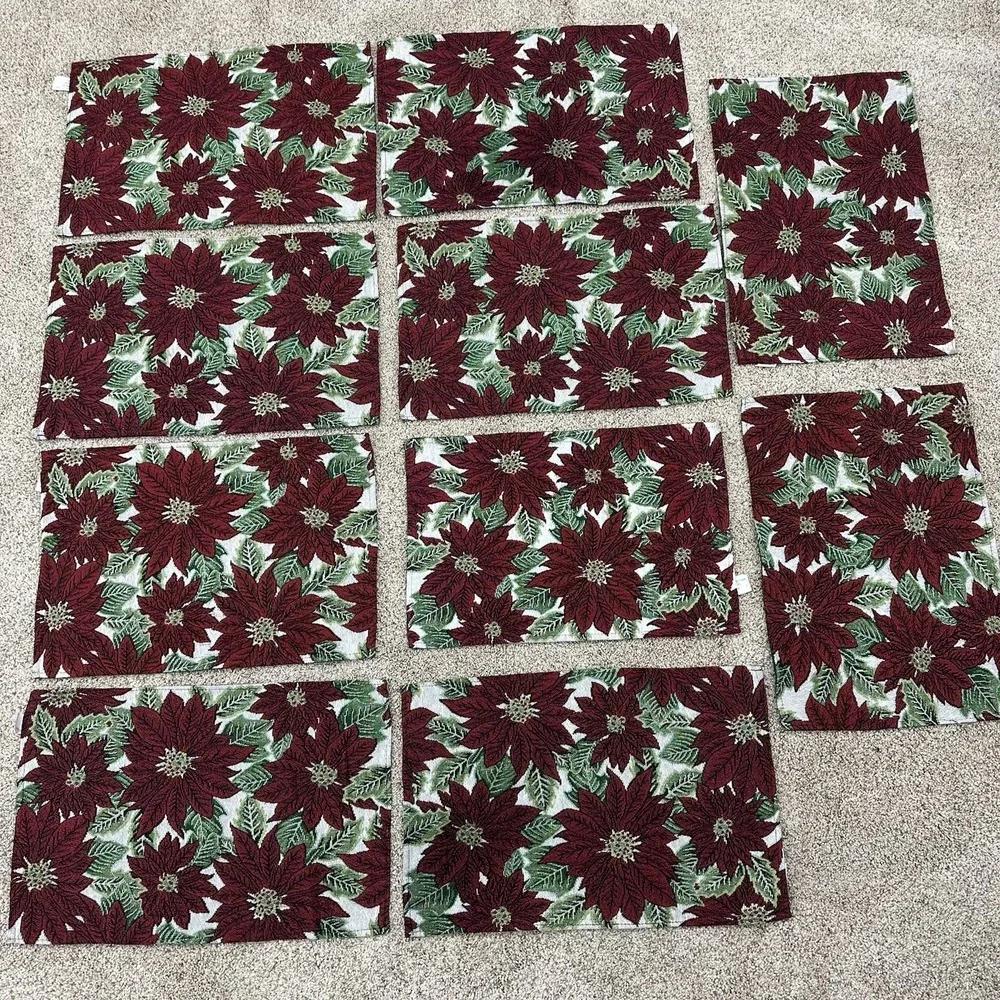 Set / Lot Of 10 Christmas Placemats Tapestry Poinsettias Red Flowers 18.5